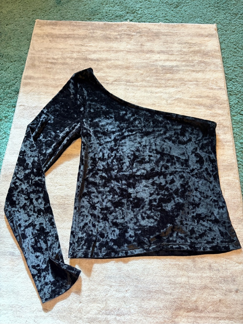 Aeropostale Black Crushed Velvet One-Shoulder Long Sleeve Top